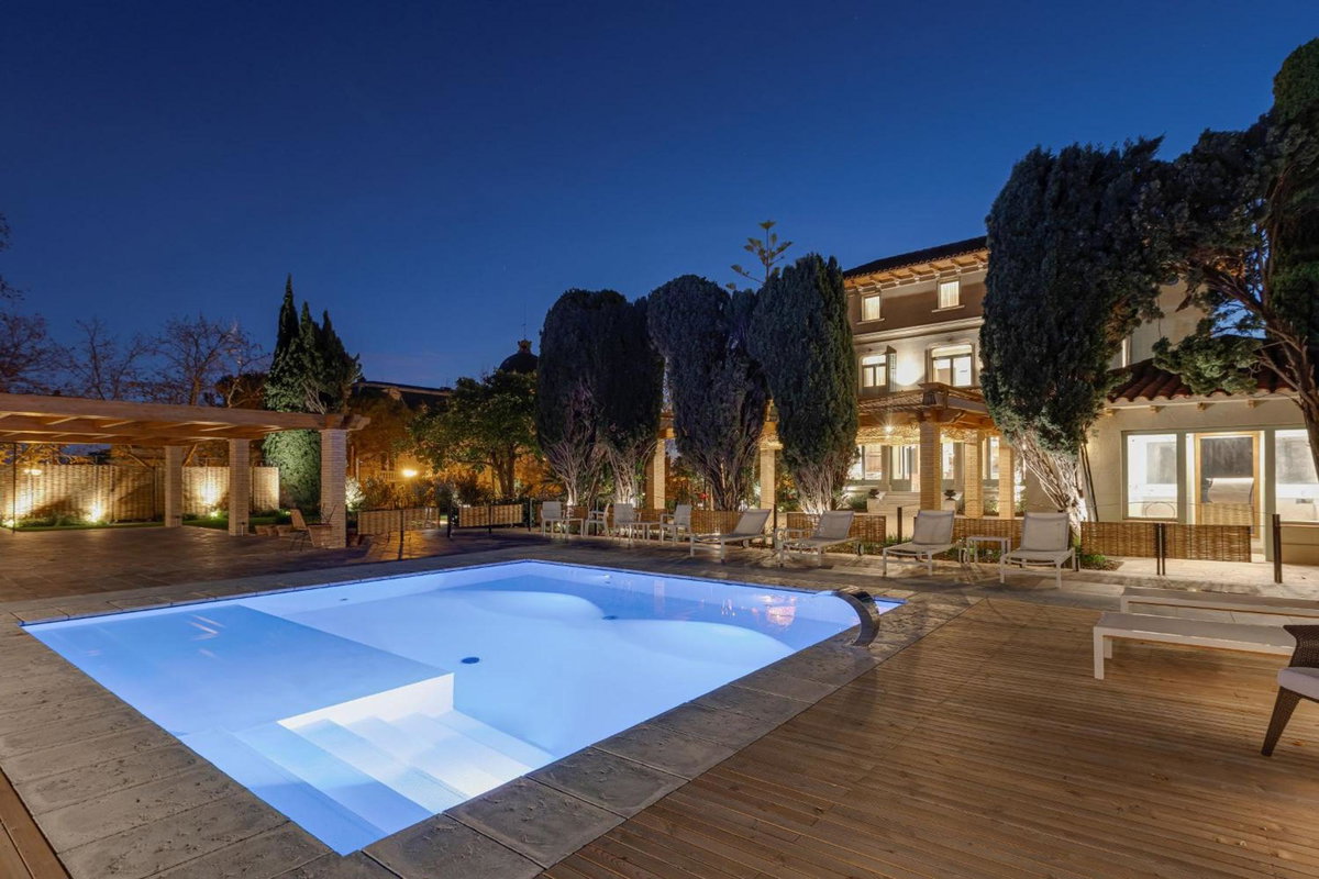Отель · Hotel Boutique Mirlo Barcelona, Vallcarca