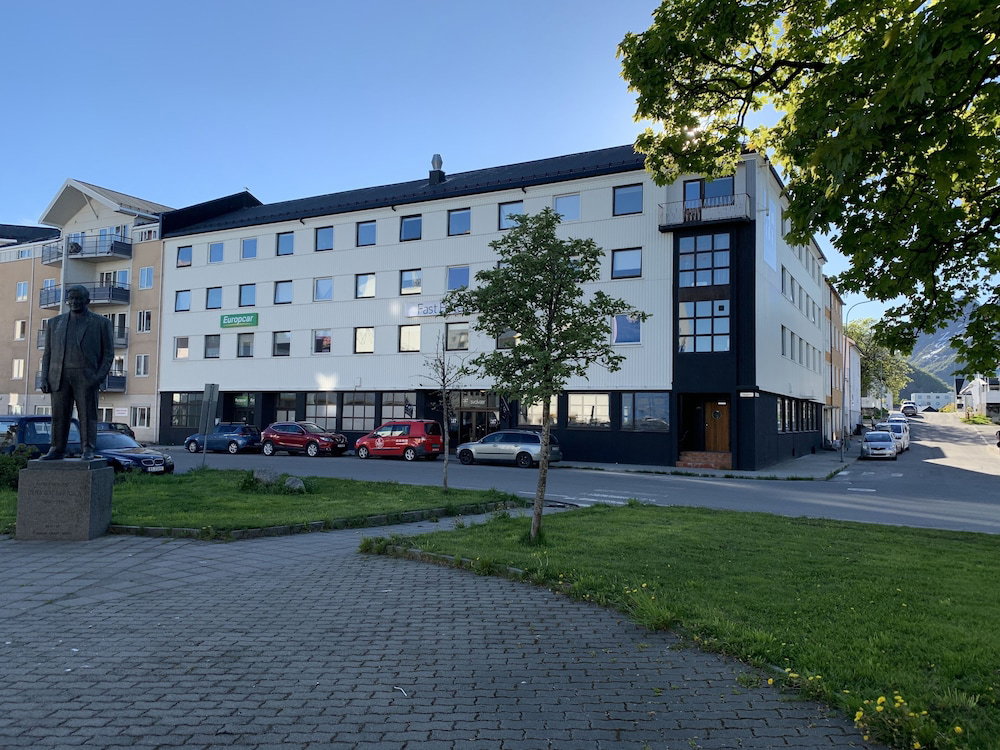 Fast Hotel Svolvær, Noruega
