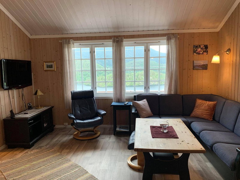 Gjerdset Turistsenter, Isfjorden, Norway
