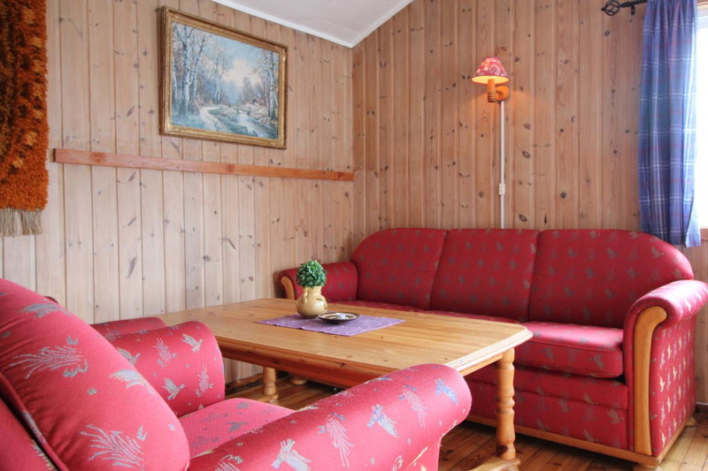 Gjerdset Turistsenter, Isfjorden, Norway