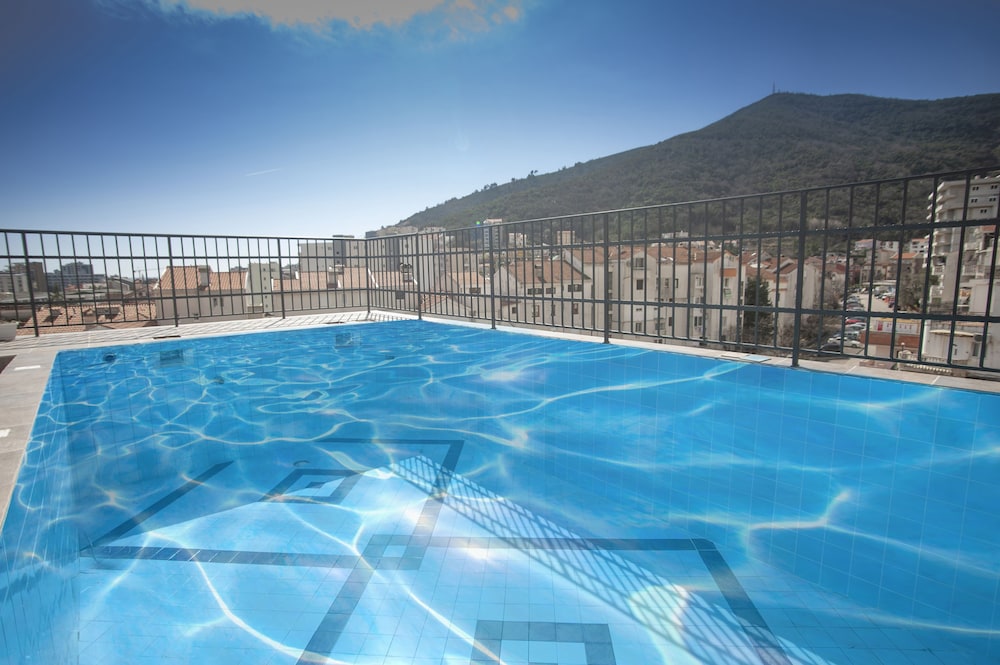 Hotel · Twelve by Aycon, Budva