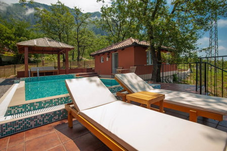 Harmonia Bungalows & Pool, Budva, Monténégro