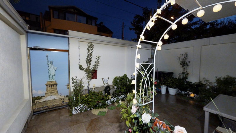 Sun Villa Residence, Sector 4, Romania