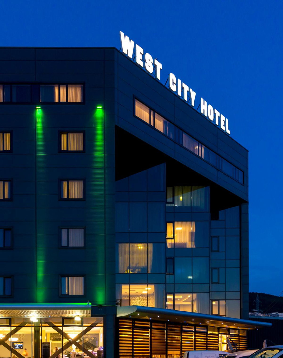 West City Hotel, Roumanie