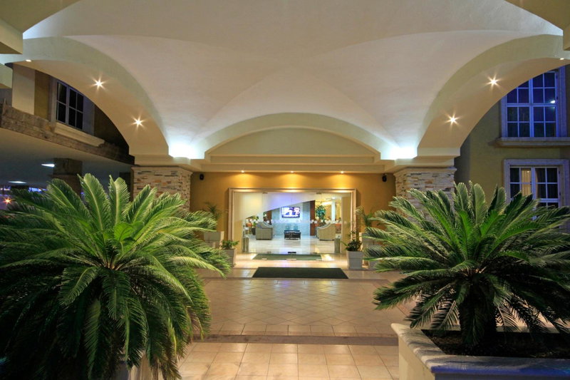 Holiday Inn Monclova by IHG, Monclova, Mexique
