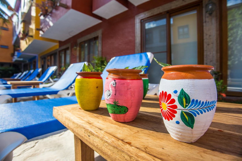 Casa Lotería Sayulita - Family Boutique Hotel with Spacious Full Kitchen Suites, Restaurant, Rooftop Yoga, Pool & Free Parking - 3 min to Beach, Mezcales, Мексика