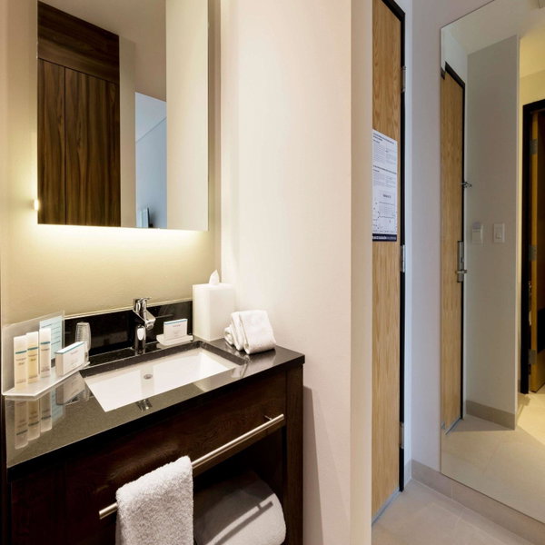 Fiesta Inn Express Cancún Cumbres, Cancun, Mexico