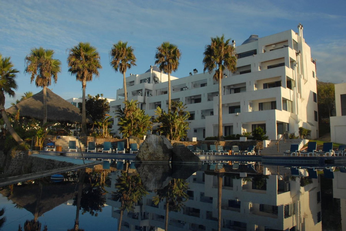 Las Rocas Resort & Spa, México