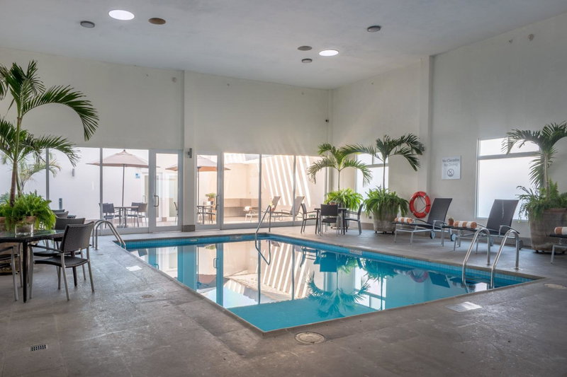 Holiday Inn Express & Suites Silao Aeropuerto Terminal by IHG, Silao, México
