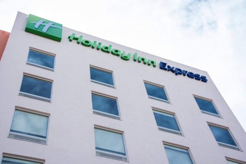 Holiday Inn Express Guadalajara Aeropuerto by IHG, Las Pintas de Arriba, Mexico