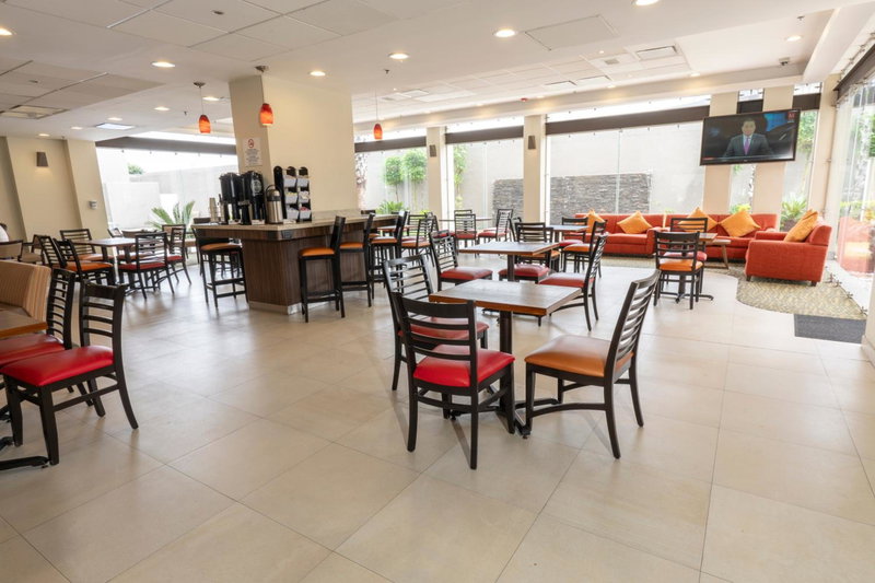 Holiday Inn Express Guadalajara Aeropuerto by IHG, Las Pintas de Arriba, Mexico