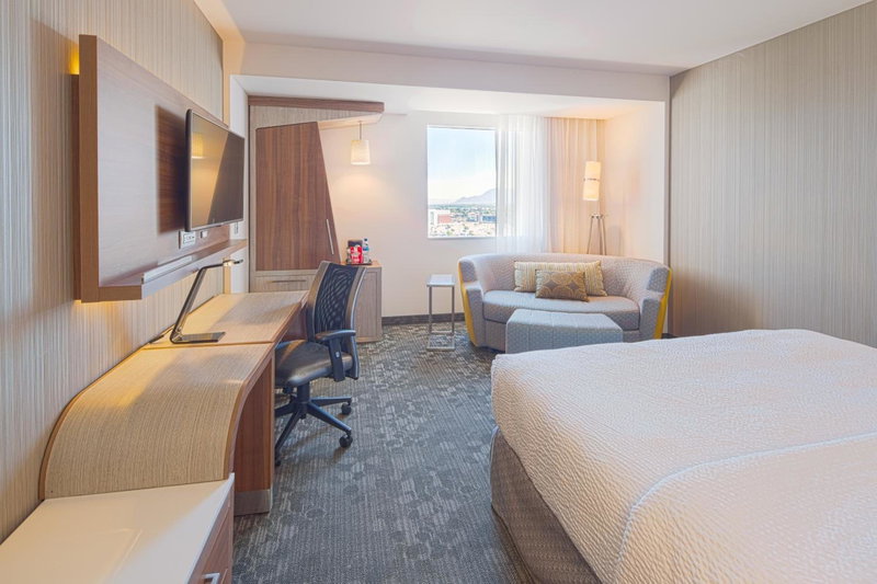 Courtyard by Marriott Saltillo, Saltillo, Мексика