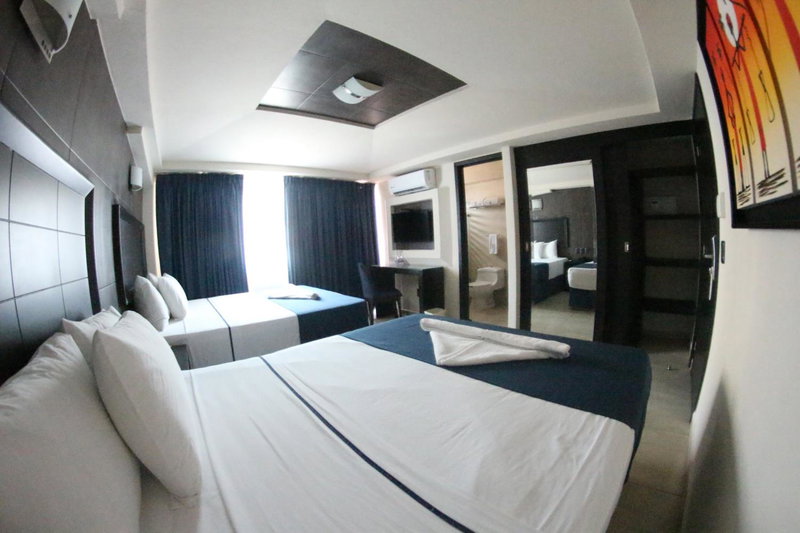 Hotel Portonovo Plaza Malecon, Puerto Vallarta, Mexico
