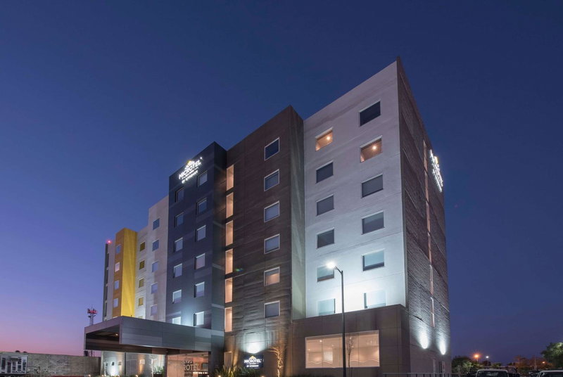 Microtel Inn & Suites by Wyndham Guadalajara Sur, Santa Anita, Mexico
