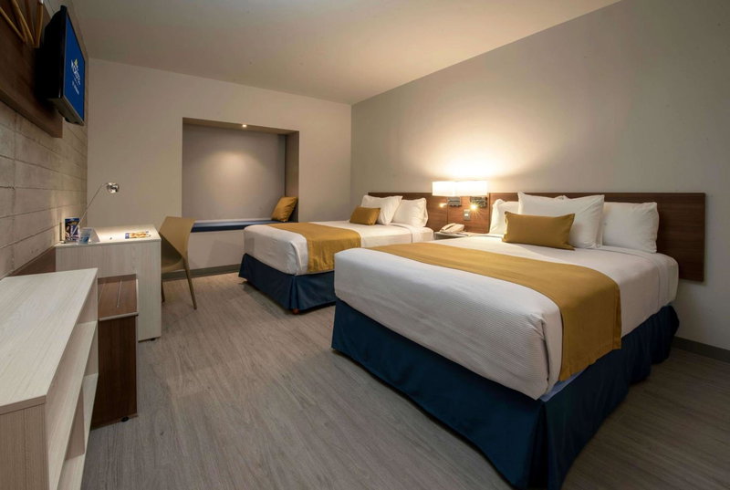 Microtel Inn & Suites by Wyndham Guadalajara Sur, Santa Anita, Mexico