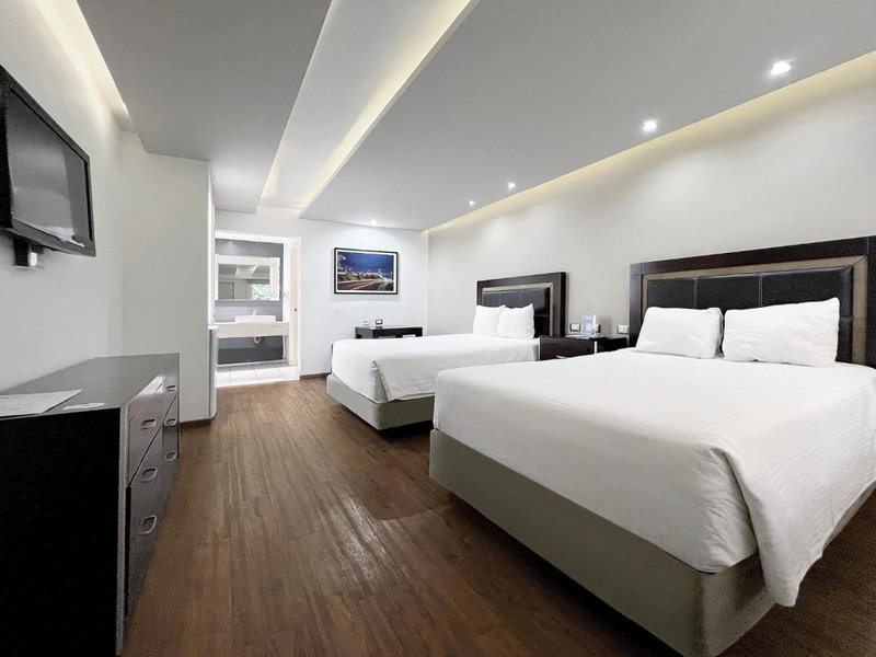 Quinta Dorada Hotel & Suites, Saltillo, Mexico