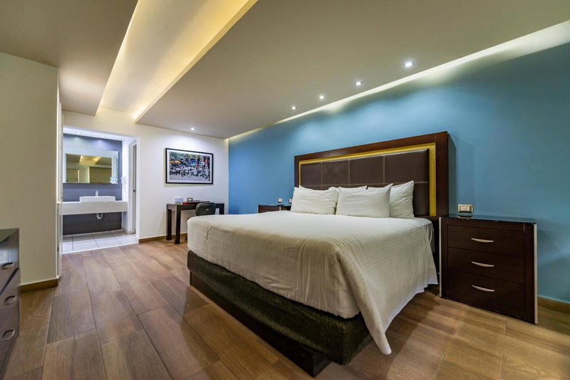 Quinta Dorada Hotel & Suites, Saltillo, Mexico