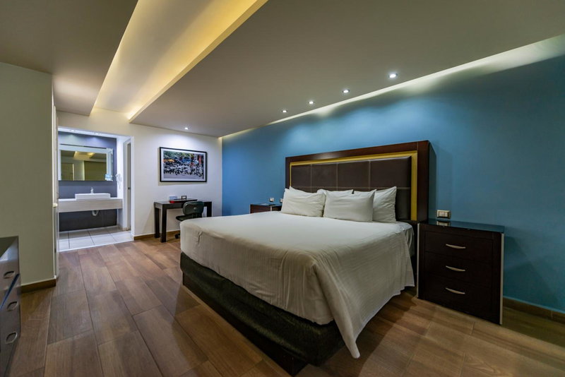 Quinta Dorada Hotel & Suites, Saltillo, Mexico