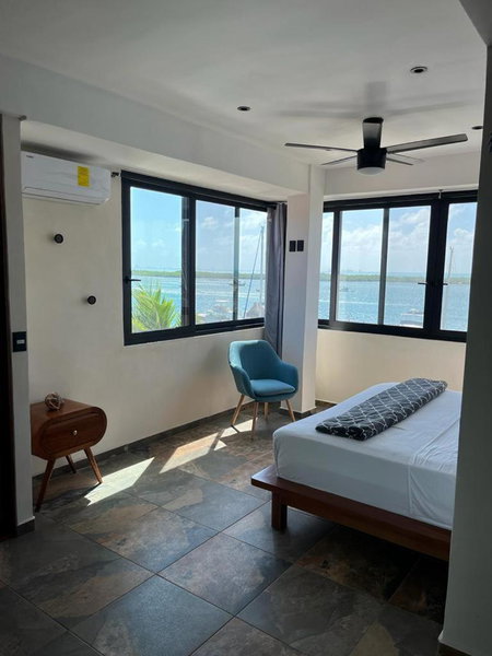 Bahia Tolok, Cancun, Mexico