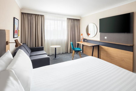 Holiday Inn London - Gatwick Airport by IHG, Horley, Великобритания