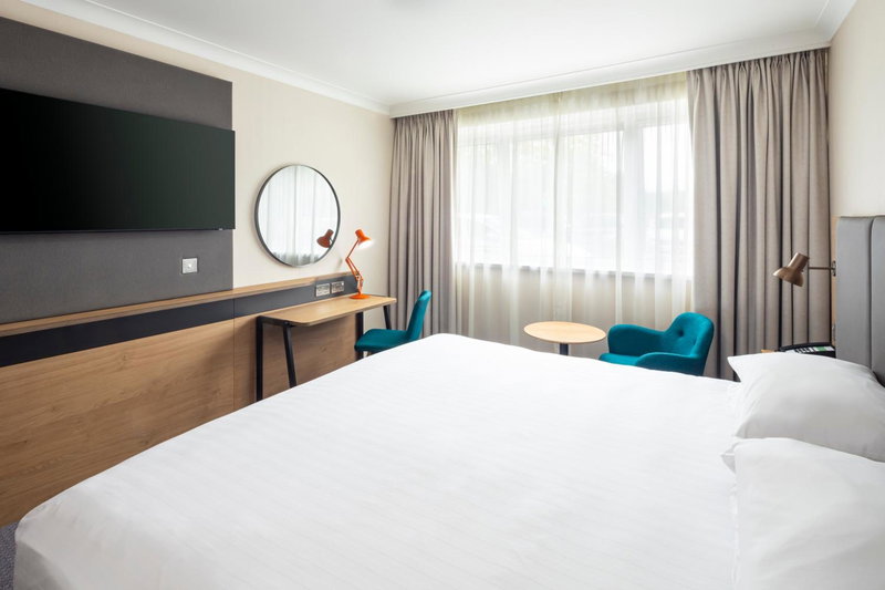 Holiday Inn London - Gatwick Airport by IHG, Horley, Великобритания