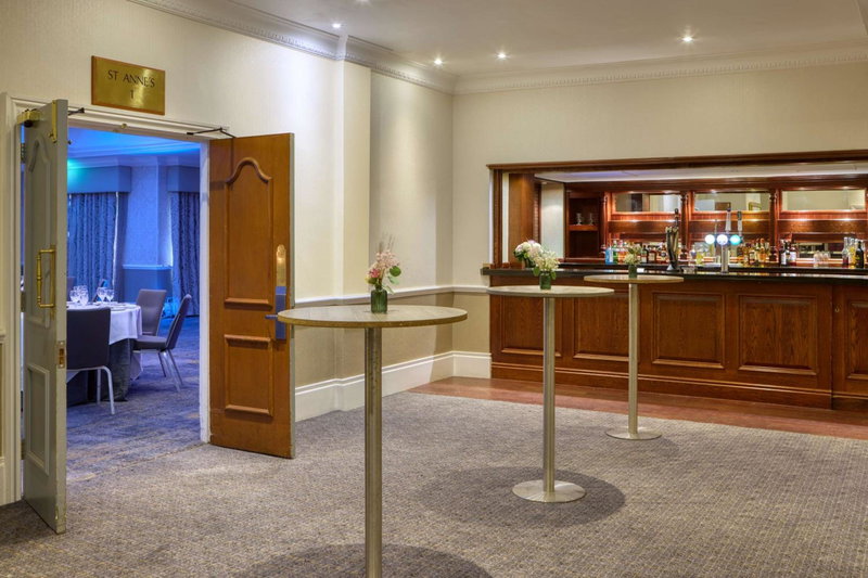 DoubleTree by Hilton St. Anne's Manor, Wokingham, United Kingdom