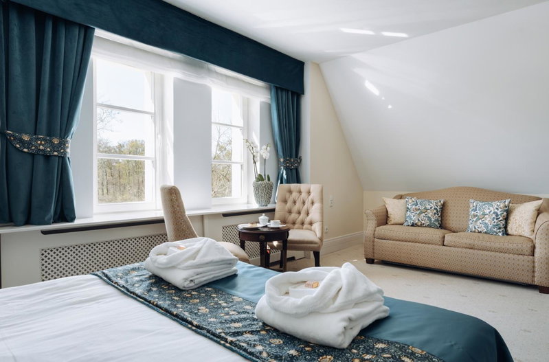 Hotel Pałac Romantyczny, Chelmza, Poland
