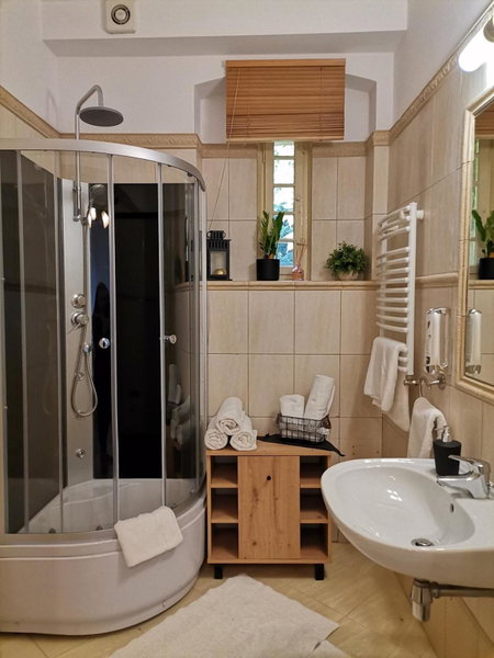 Hotel Przy Oślej Bramie - Zamek Książ, Swiebodzice, Польша