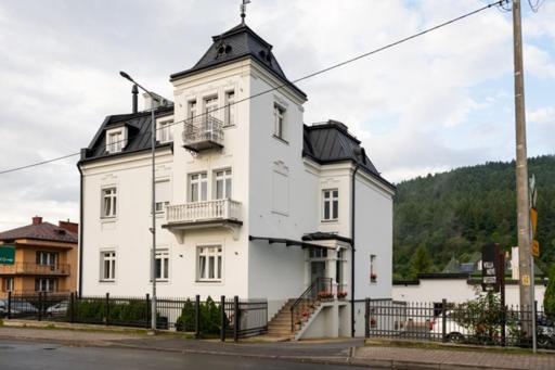 Villa Neve, Ustrzyki Dolne, Polonia