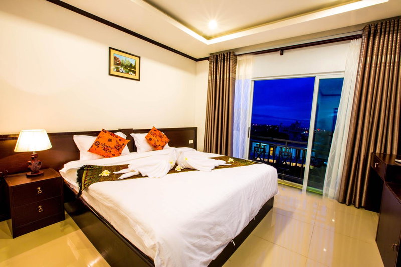 Douangchan Plaza Hotel, Vientiane, Laos