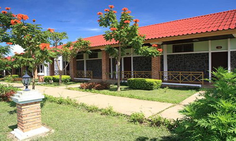 Vansana Plain of Jars Hotel, Phonsavan, Laos