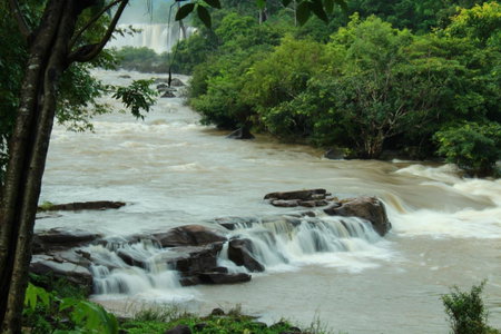 Tadlo Lodge, Sarawan, Laos