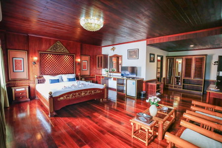 E-Outfitting Vang Thong Hotel, Luang Prabang, Laos