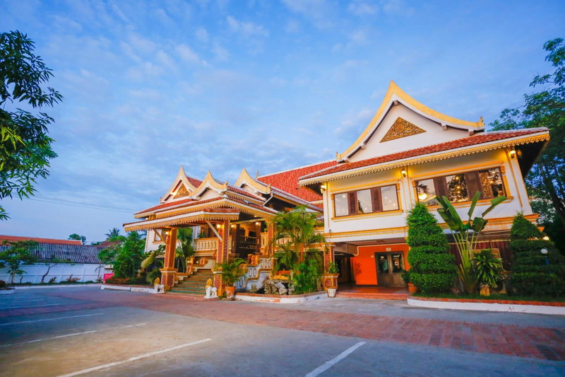 E-Outfitting Vang Thong Hotel, Luang Prabang, Laos