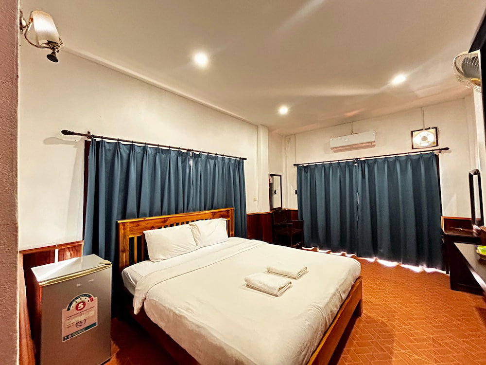 Domon Riverside Hotel, Laos