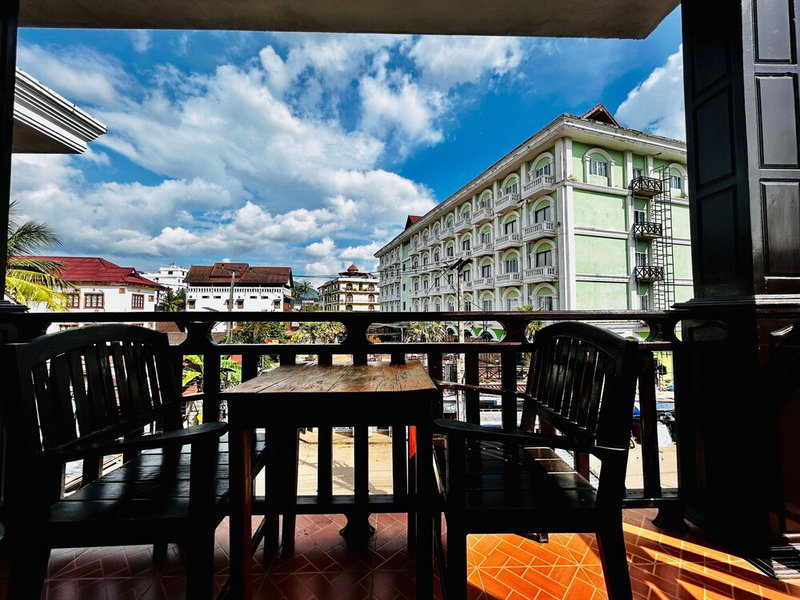 Domon Riverside Hotel, Vang Vieng, Laos