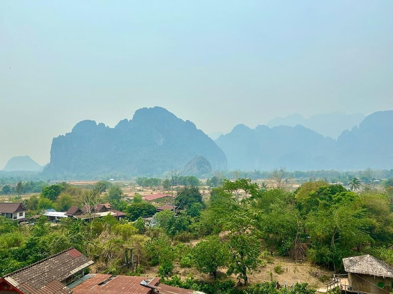 Bountang Mountain View Riverside Hotel, Vang Vieng, Laos
