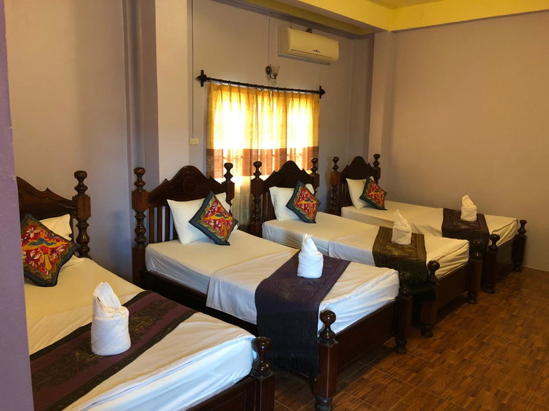 Soutjai Guesthouse & Restaurant, Vang Vieng, Laos