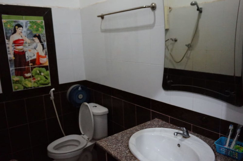 Khamsaner Hotel, Vientiane, Laos