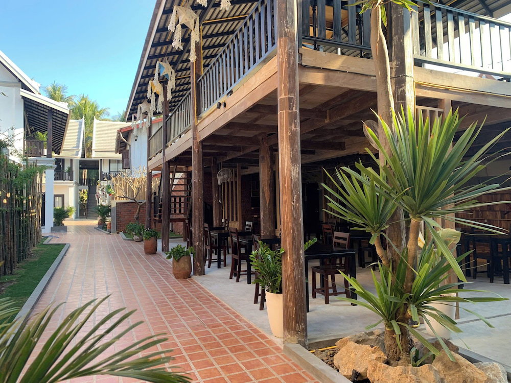 Vang Luang Hotel, Laos