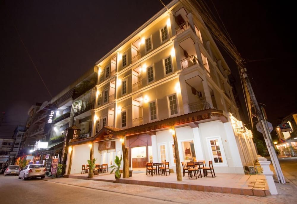 Sunbeam Hotel, Laos