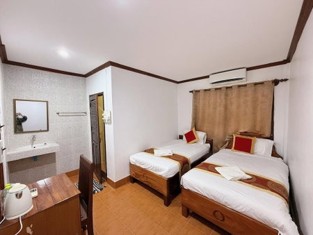 Vangvieng Sisavang Hotel, Vang Vieng, Laos