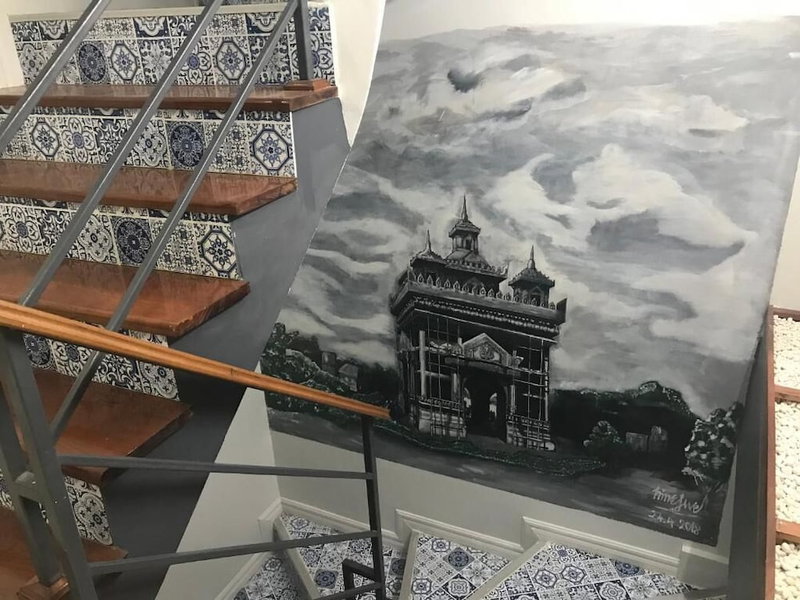 Patuxay Place, Vientiane, Laos