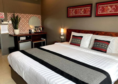 Patuxay Place, Vientiane, Laos