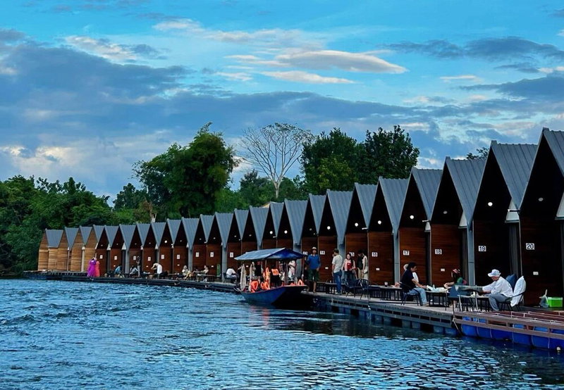 Heun Phea Meuang Feuang Riverside2, Muang Fuang, Laos