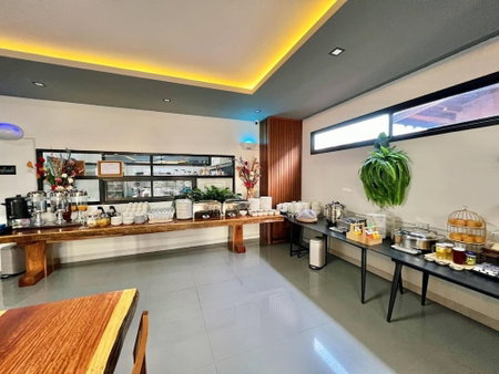 M&M hotel, Vang Vieng, Laos