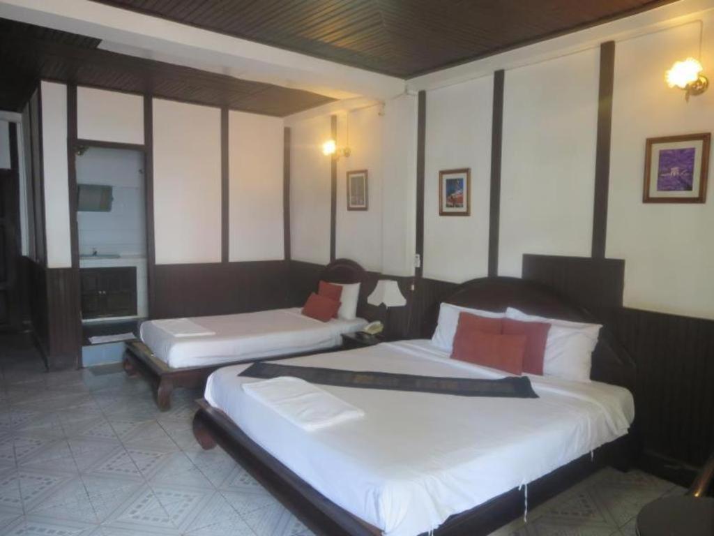 New Lao Paris Hotel, Laos