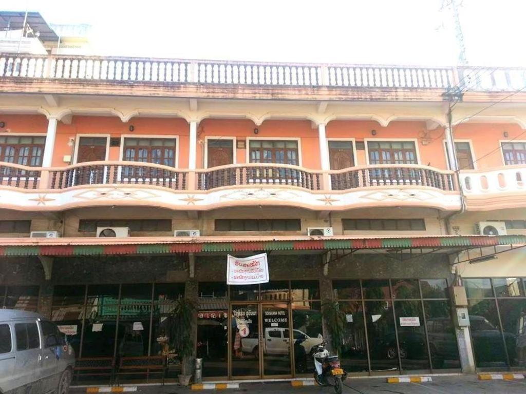 Souvanna Hotel, Laos