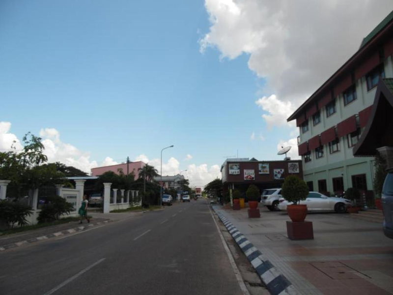 Hungheuang Hotel, Savannakhet, Laos