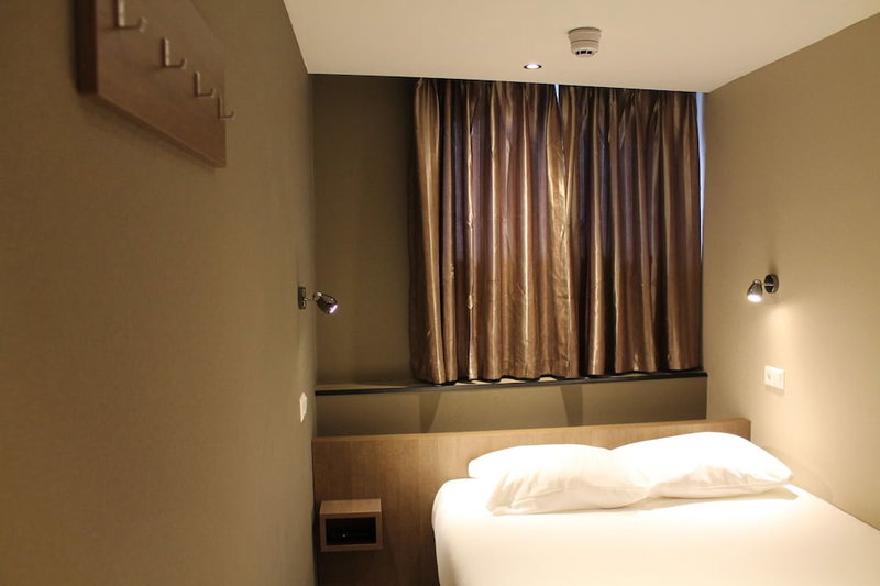 Hotel Blossoms, Amsterdam, Нидерланды